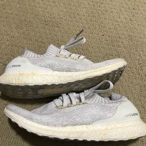 Adidas ultra boost uncaged triple white